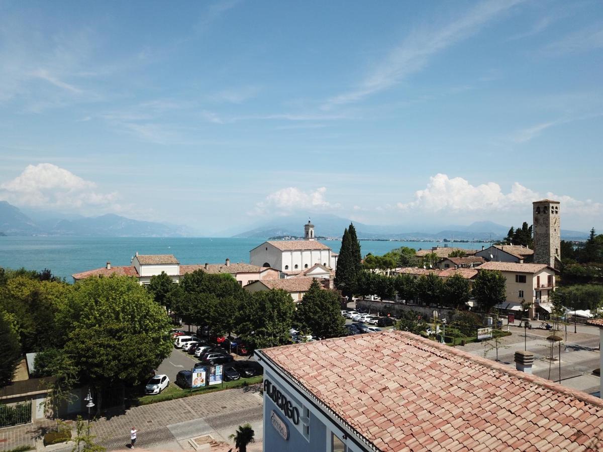 Hotel Enrichetta Desenzano del Garda Exterior foto